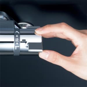 KVK 【販売終了】サーモスタット式シャワー 洗い場専用水栓 80mmパイプ付 《KF800Tフルメタルシリーズ》 サーモスタット式シャワー 洗い場専用水栓 80mmパイプ付 《KF800Tフルメタルシリーズ》 KF800TN 画像2