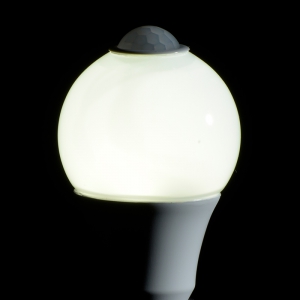オーム電機(OHM) 【販売終了】LED電球 E26 20形相当 人感明暗センサー付 昼白色 LED電球 E26 20形相当 人感明暗センサー付 昼白色 LDA2N-GR5 画像3
