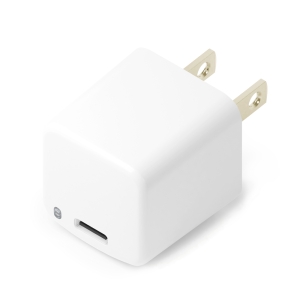 PGA mini電源アダプタ USB-Cポート ホワイト PG-CPAC15A02WH