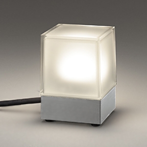 オーデリック LEDガーデンライト 置型 防雨型 高演色LED 白熱灯器具60W相当 LED一体型 電球色 プラグ付キャブタイヤケーブル5m マットシルバー OG254884R