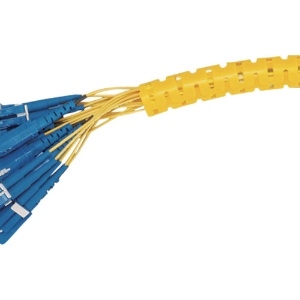 パンドウイット 電線保護チューブ スリット型スパイラル パンラップ 束線径28.6Φmm 15m巻き 黄 PW150F-L4 PW150F-L4
