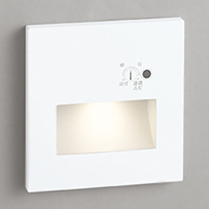 オーデリック LEDフットライト 明暗センサー付 LED一体型 電球色 非調光タイプ 2個用埋込スイッチボックス取付専用型 OB255004P1