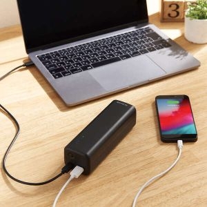 ELECOM USB Power Delivery認証モバイルバッテリー(20100m USB Power Delivery認証モバイルバッテリー(20100m DE-C33L-20000BK 画像3