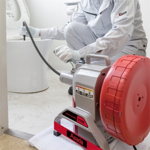 アサダ 排水管清掃器 ≪ドレンクリーナ E150≫ ワイヤ無し仕様 清掃能力φ20〜100mm ヘッド交換可 排水管清掃器 ≪ドレンクリーナ E150≫ ワイヤ無し仕様 清掃能力φ20〜100mm ヘッド交換可 DE150W 画像3